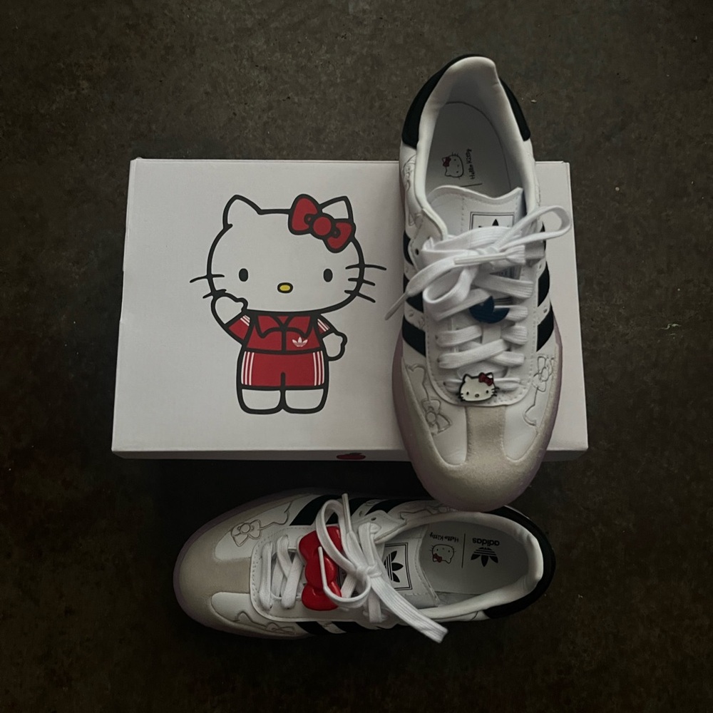 Hello Kitty Adidas Sambas